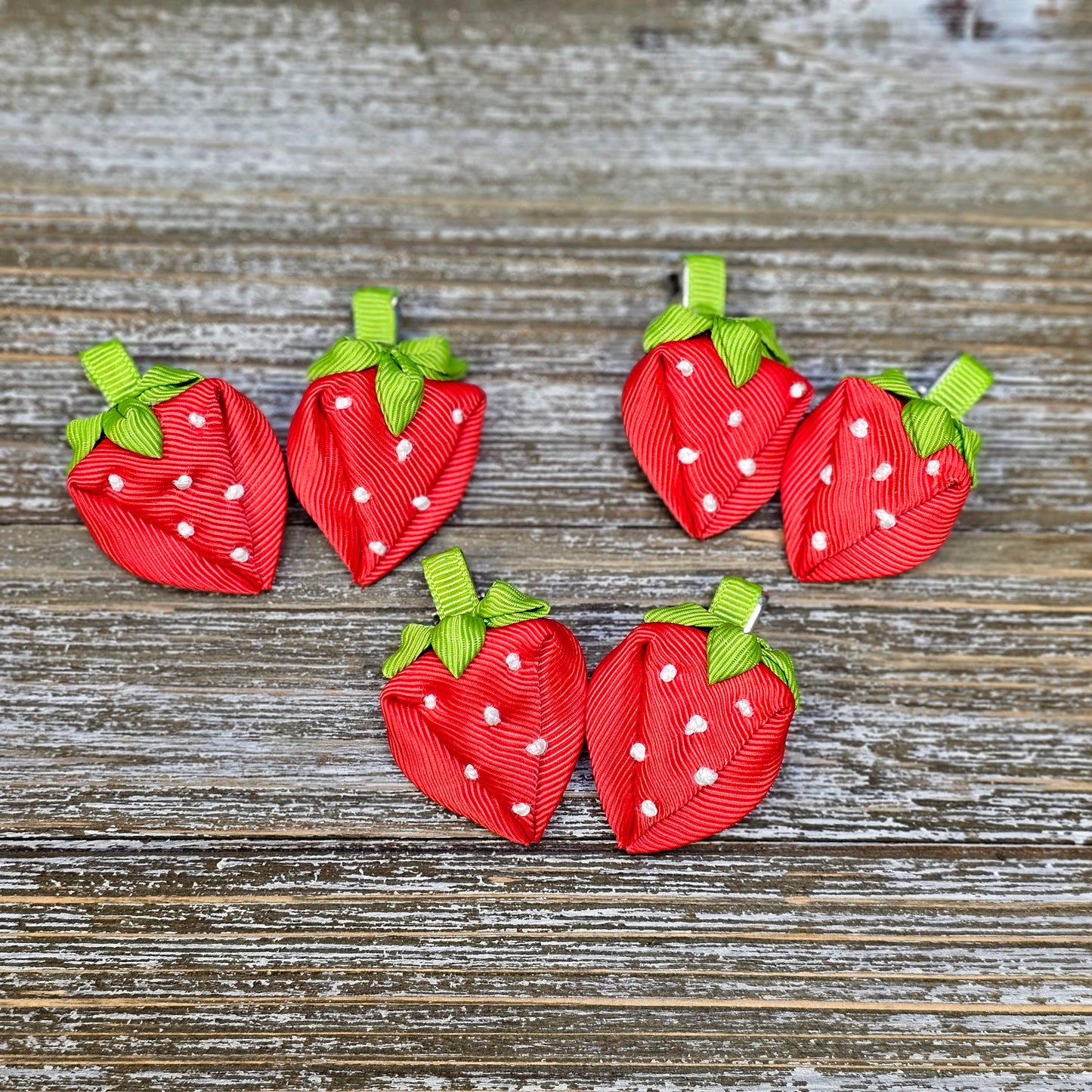 Strawberry clip set