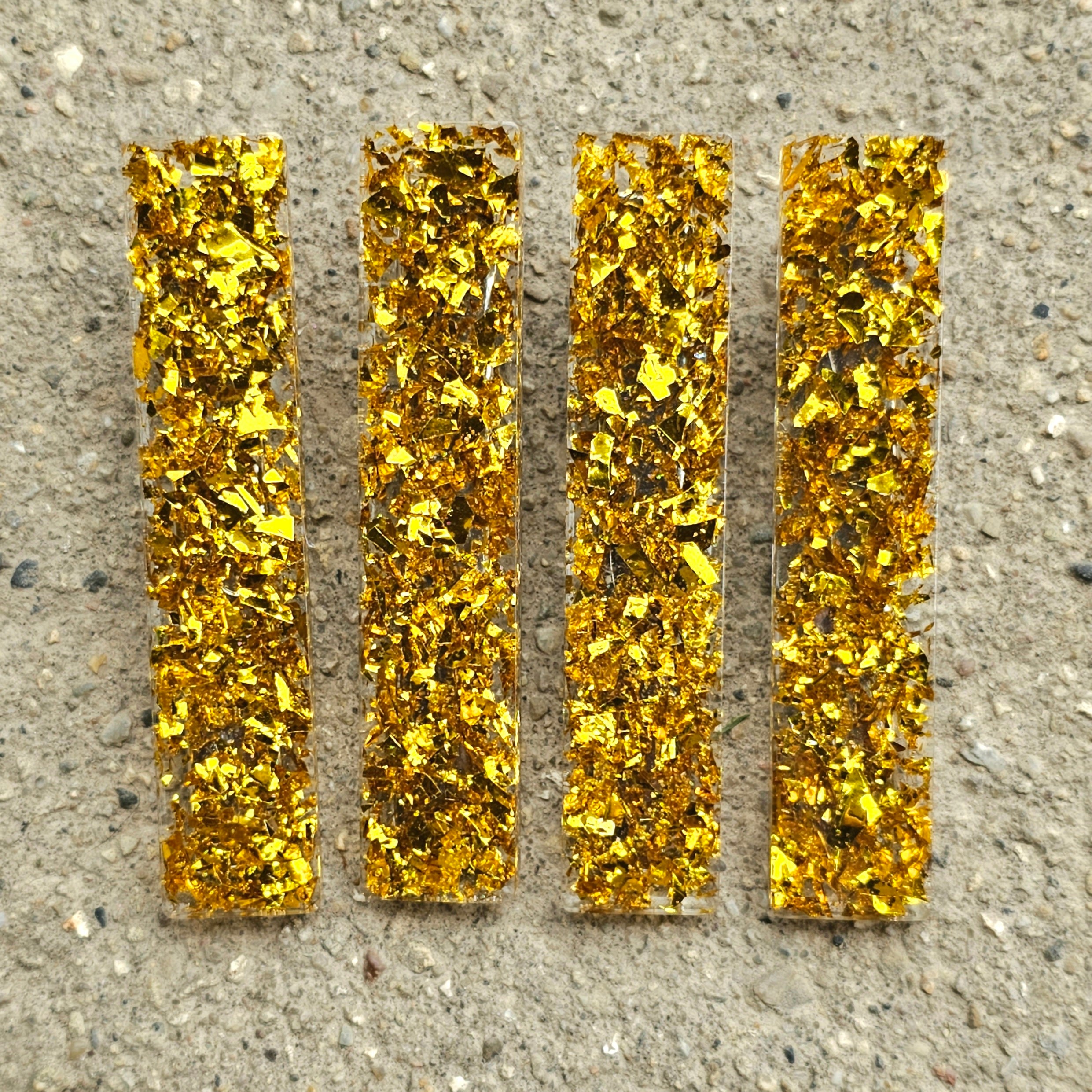 Gold Flake bar clip
