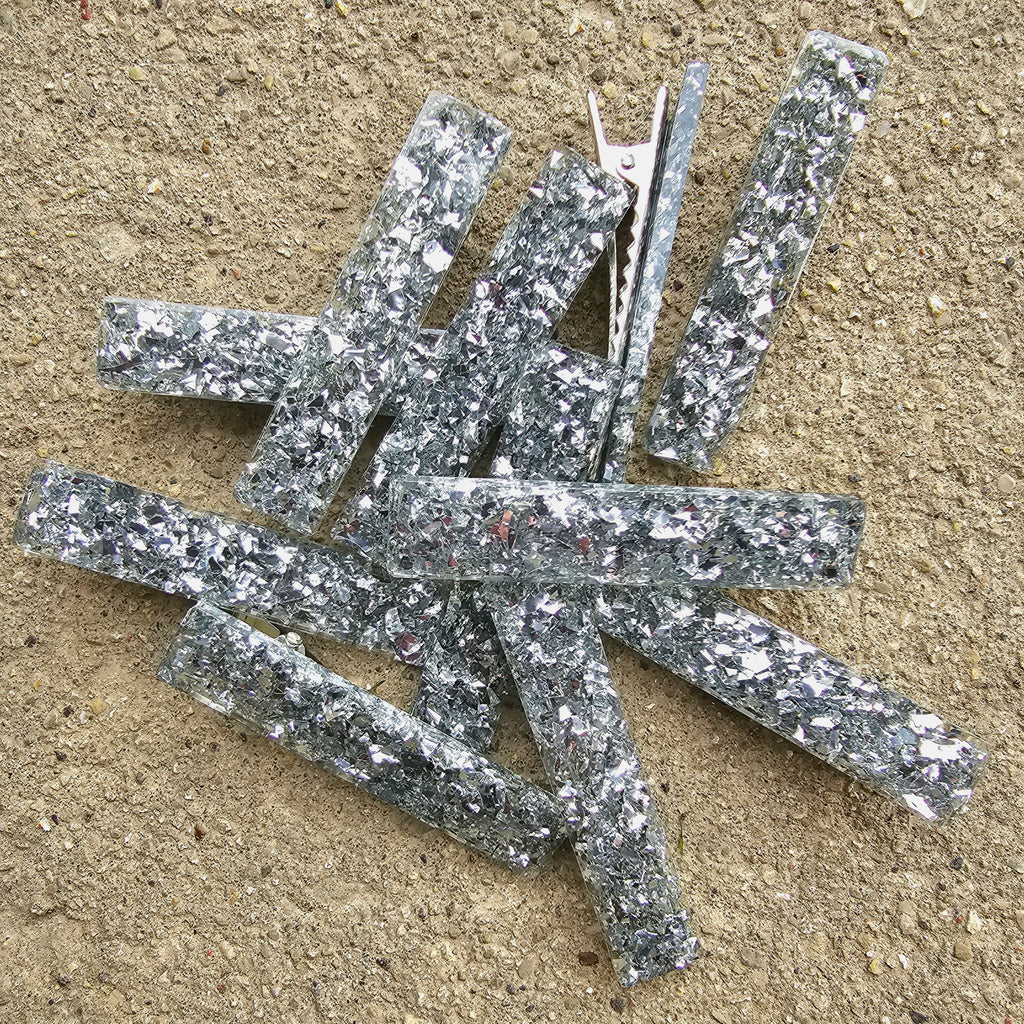 Silver Flake bar clip