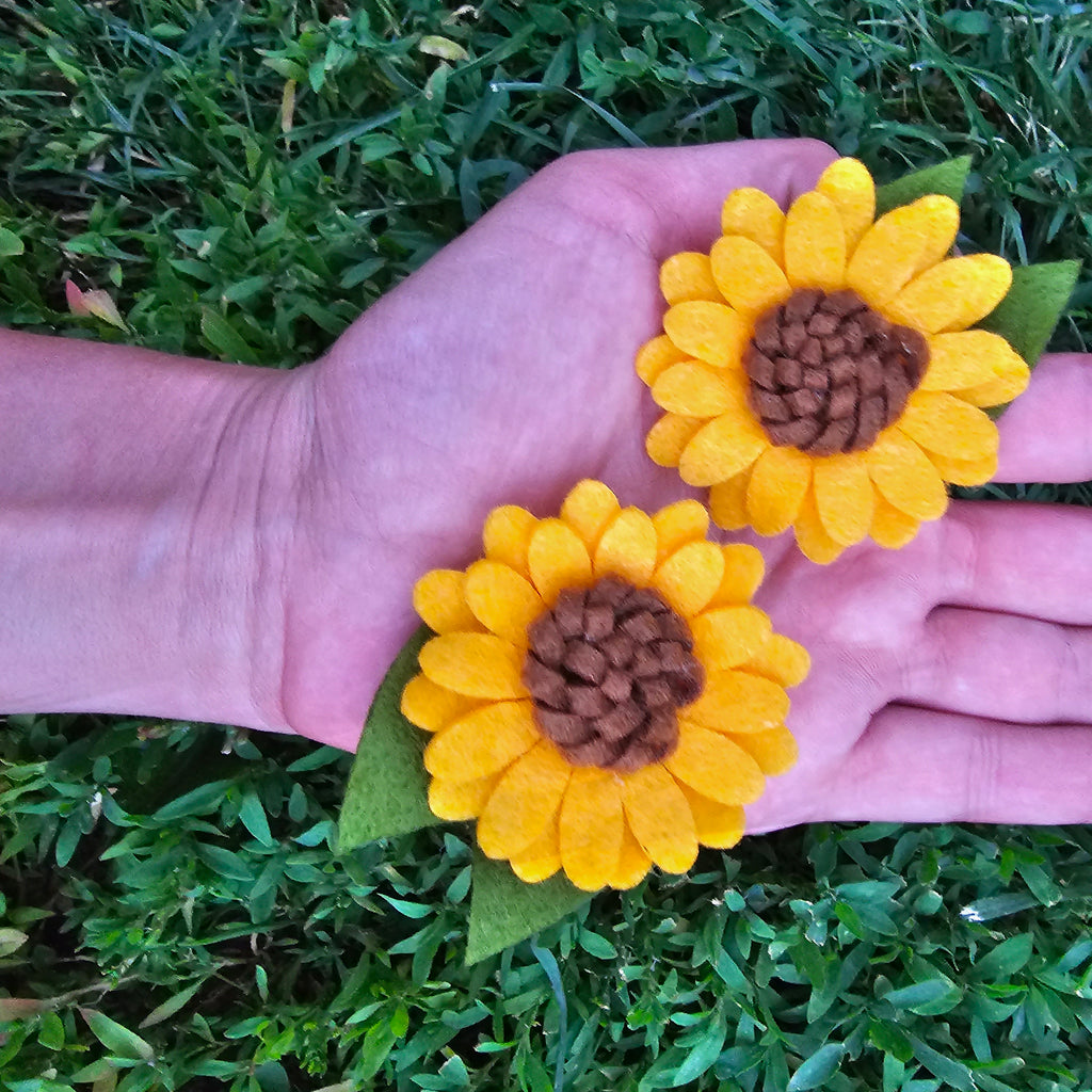 Sunflower clip set