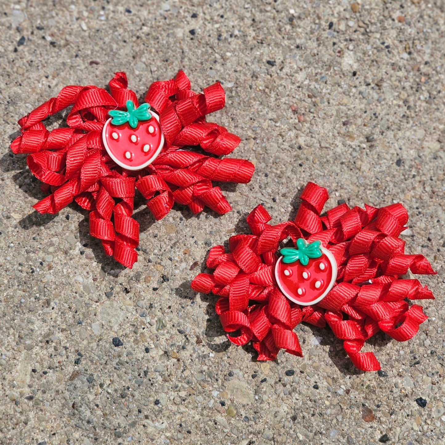 Strawberry clip set