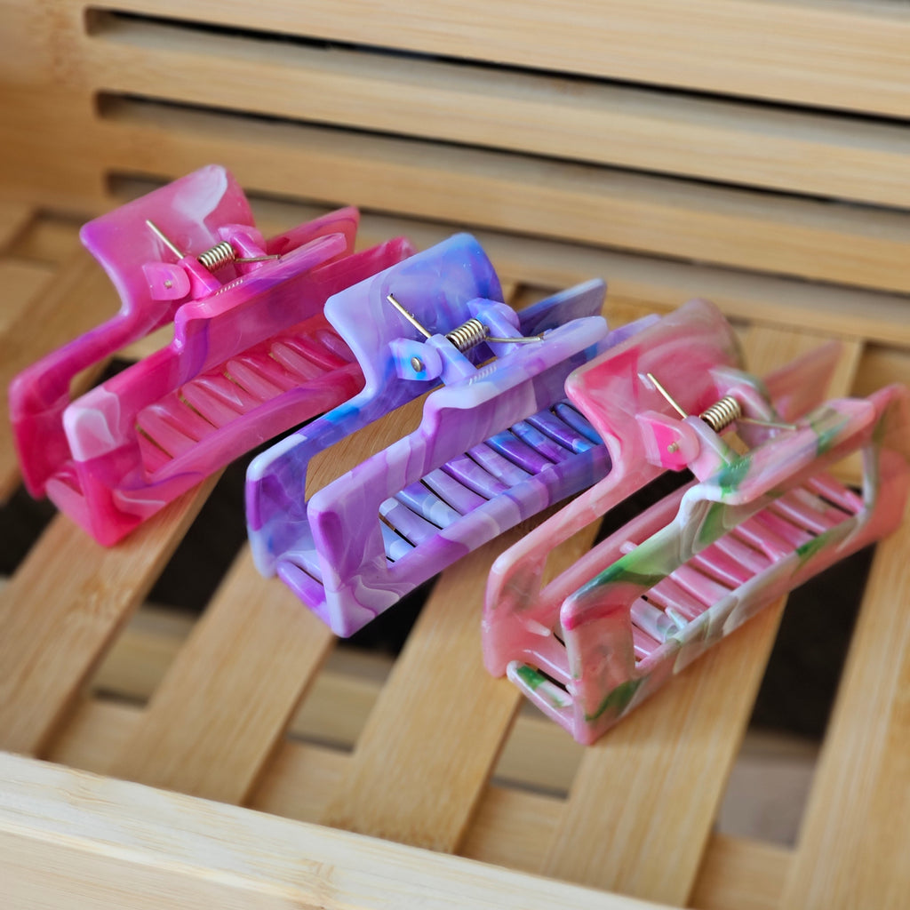 Claw clip large - light pink marble