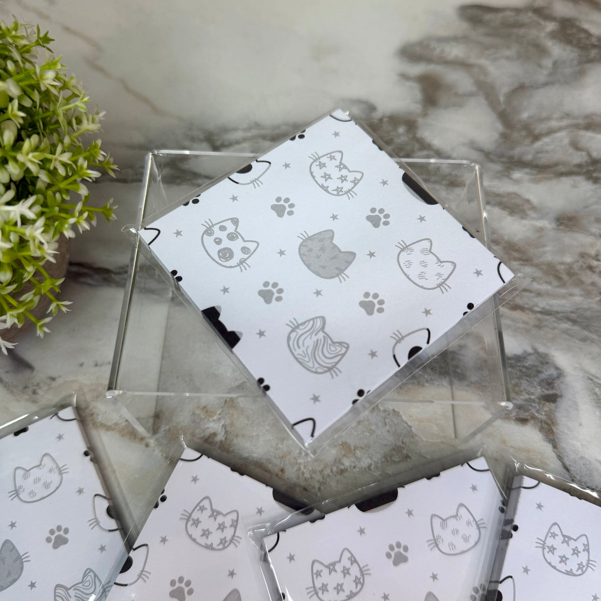 The Sticky Note Collection - Black & White Cat Head