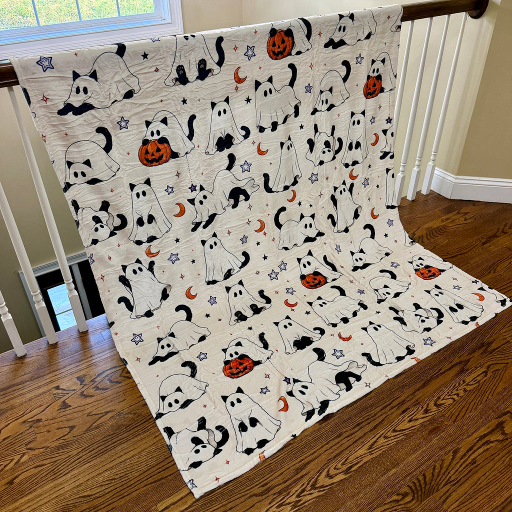 Blanket Halloween #4 - Ghost Cats