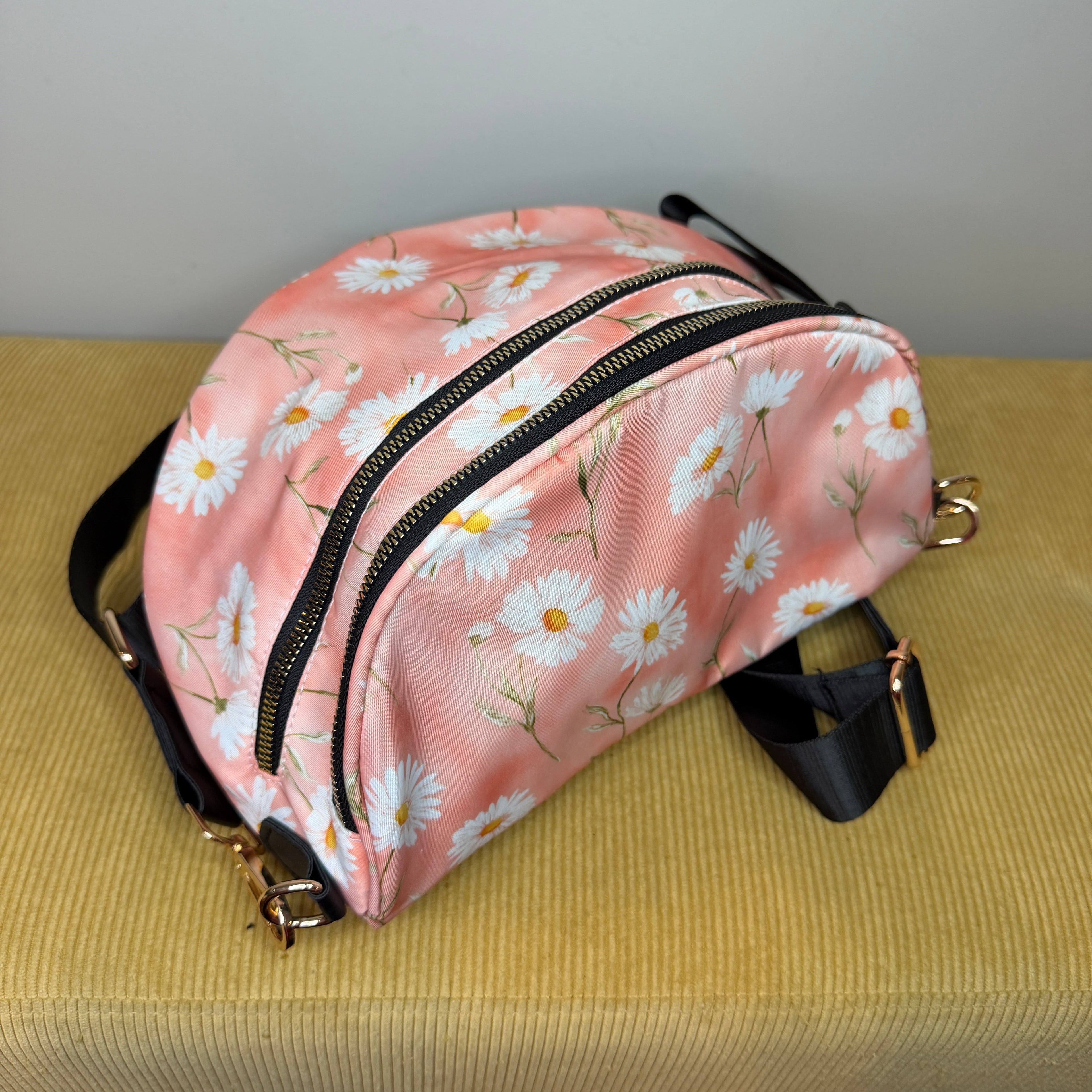 The Roni Nylon Crossbody - Pink Daisy Floral