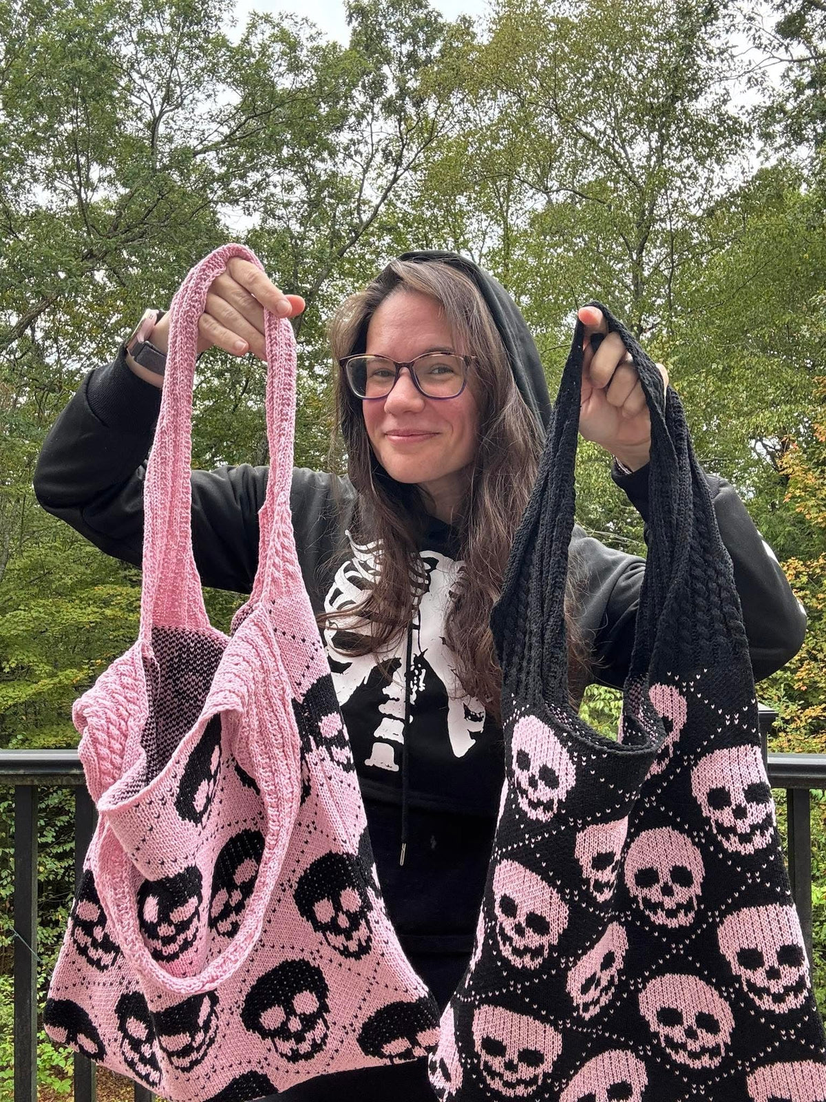 Tote Bag - Knit Sweater - Skull