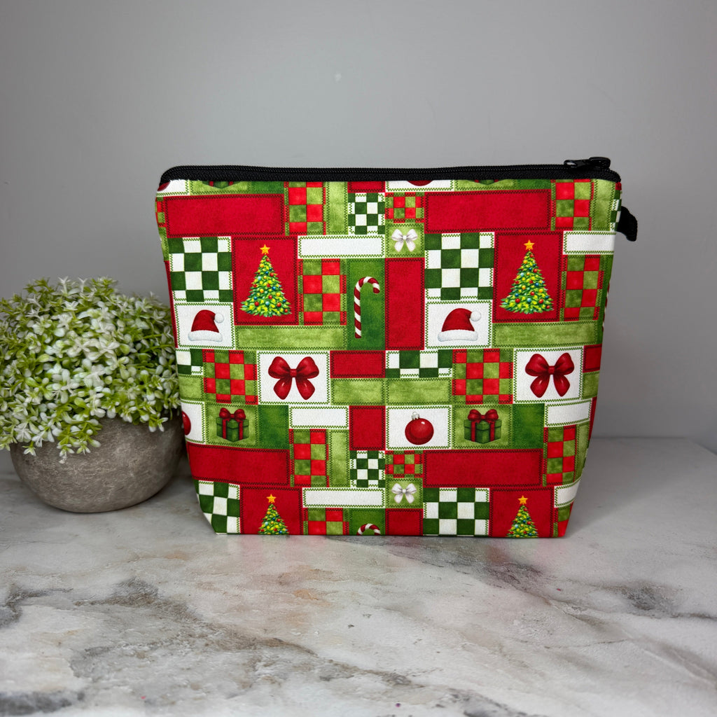 Pouch XL - Christmas - Quilted Squares